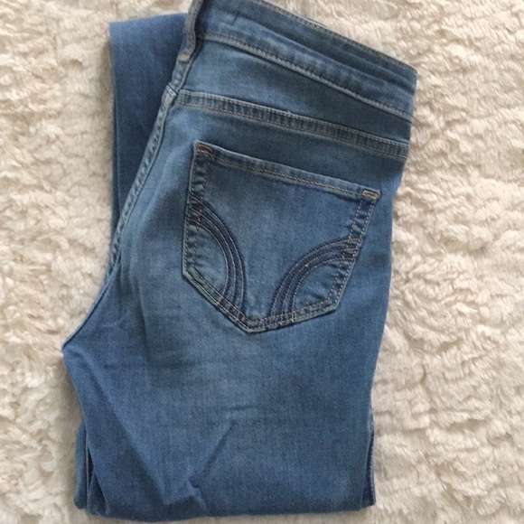 Hollister Jeans - Picture 3 of 5